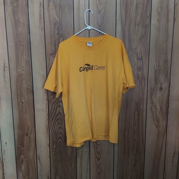 Gold XL "Cargill Cares" Gildan Short Sleeve T-Shirt - Picture 1 of 3